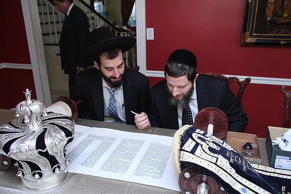 KhalChodorovTorah-A005