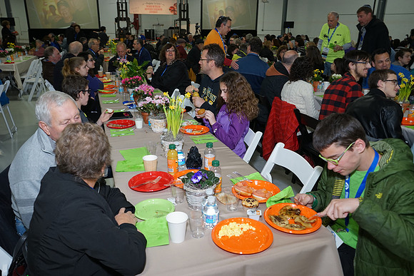 MaotChitimAprBrunch-A090