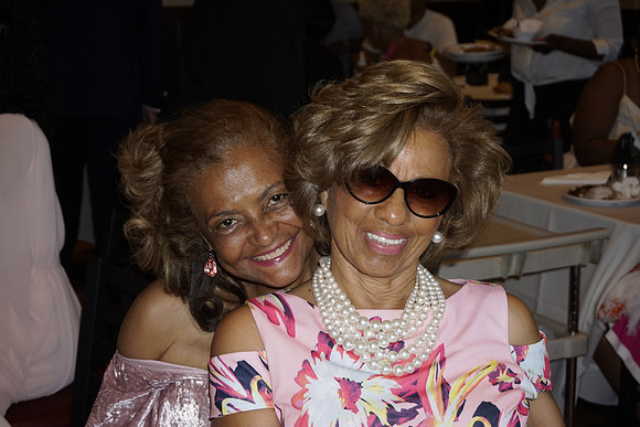 DonnaLeak50thBDay-B066