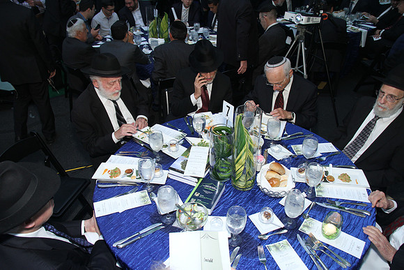YMHCTorahBanquet-B033