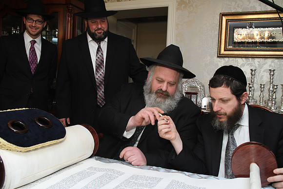 KnopfTorah-A077
