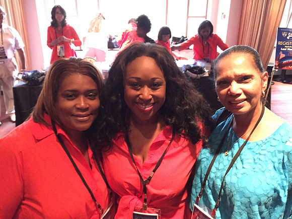GuardsmenConvention-Selfies_K007