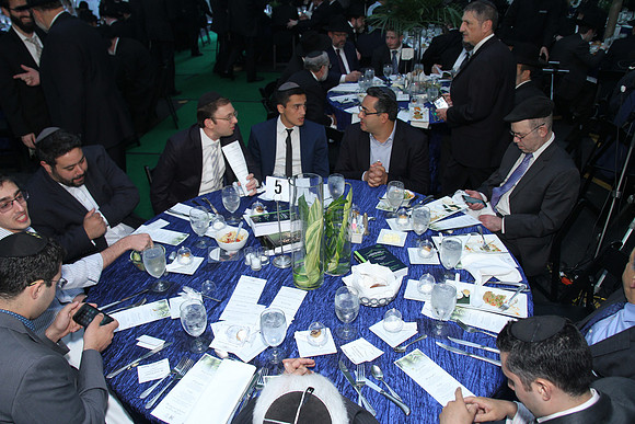 YMHCTorahBanquet-B034