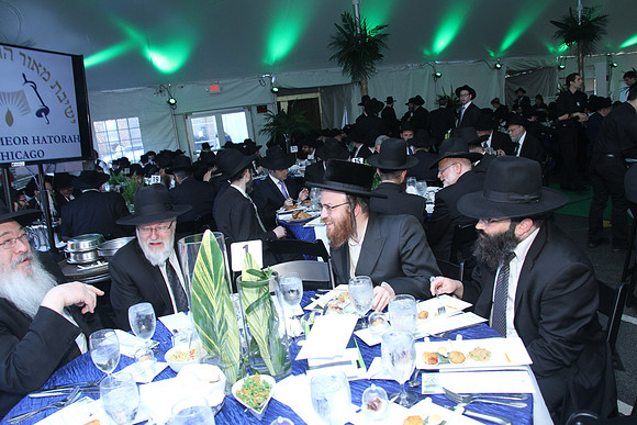 YMHCTorahBanquet-B040