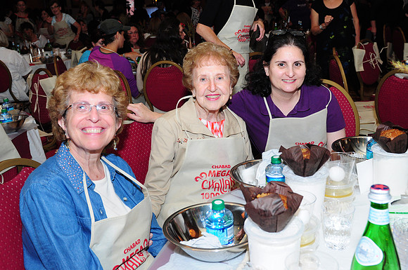 ChallahBake1000-C048