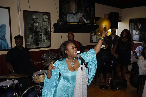 DonnaLeak50thBDay-B075