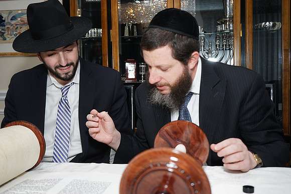 LiebensteinTorah-A011