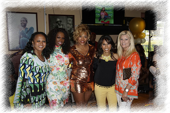 DonnaLeak50thBDay SP07
