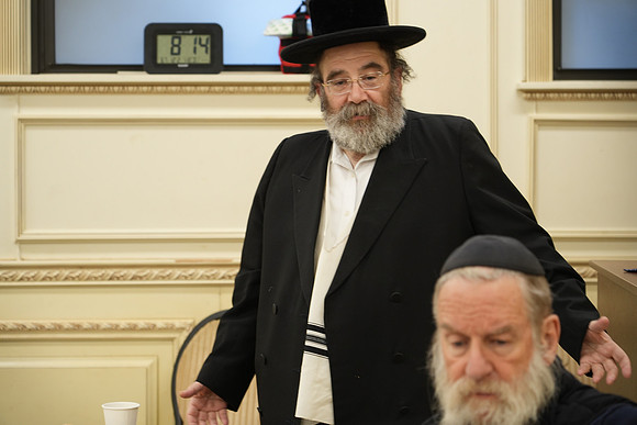 YonahMenachem-S05