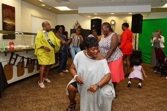 Hudson65thBDay-B105