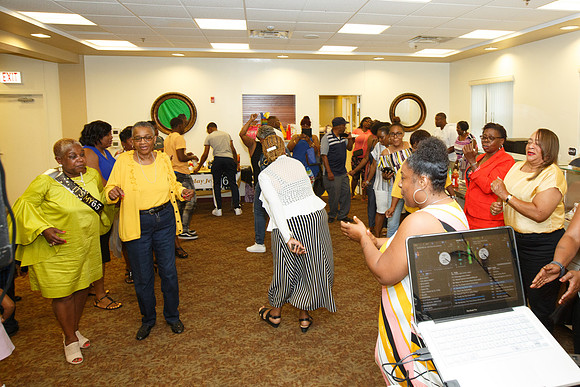 Hudson65thBDay-B094