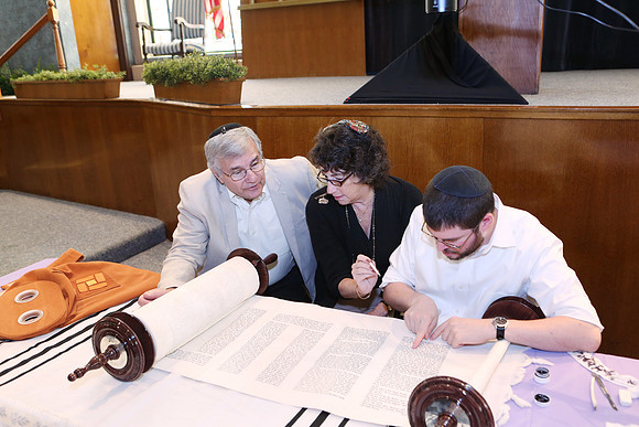 RubinTorah-A037