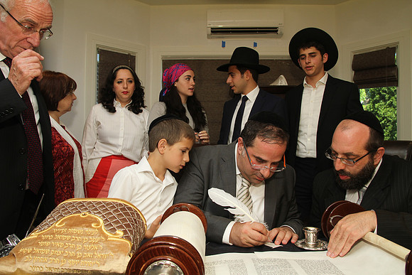 BronerTorah-C04