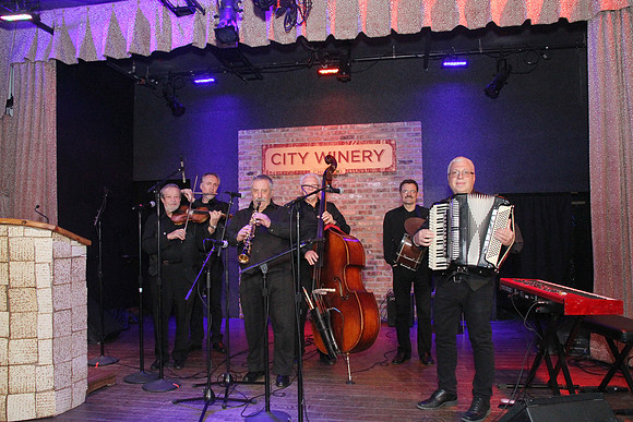 DowntownSederChiCityWinery-C03
