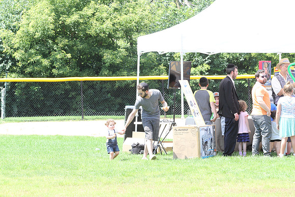 BCDE5thBBQ-B084