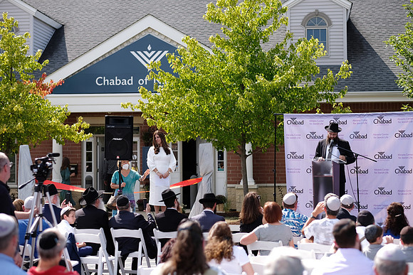 ChabadofNaperville-B084