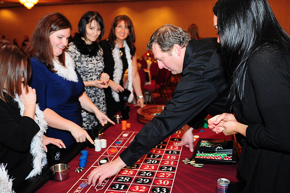 GlenHealthcareCasinoNight-B010