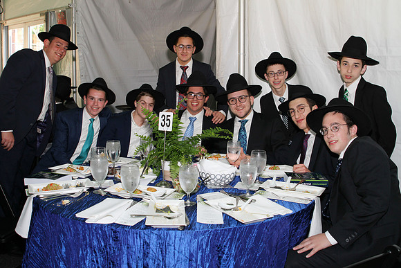 YMHCTorahBanquet-B008