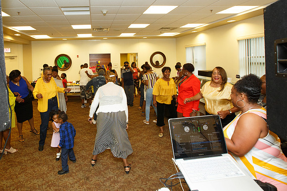 Hudson65thBDay-B093
