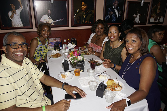 DonnaLeak50thBDay-B033