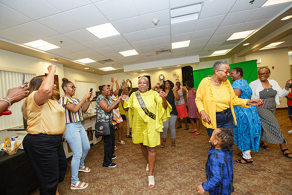Hudson65thBDay-B083