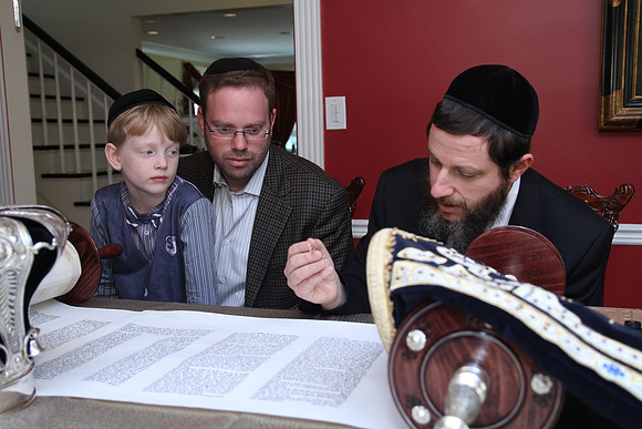 KhalChodorovTorah-A011