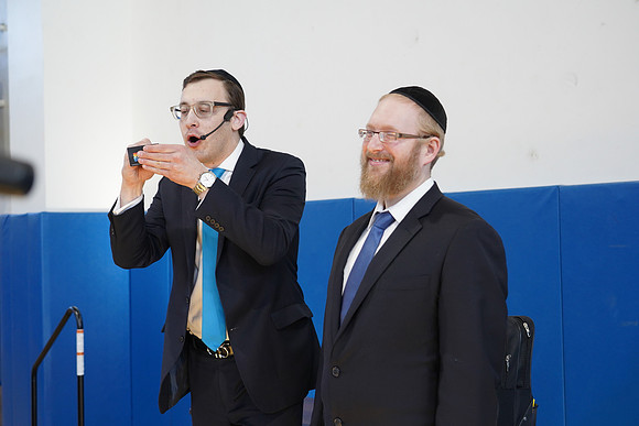 DEJ06565