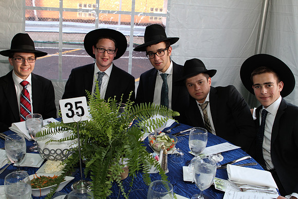 YMHCTorahBanquet-B043