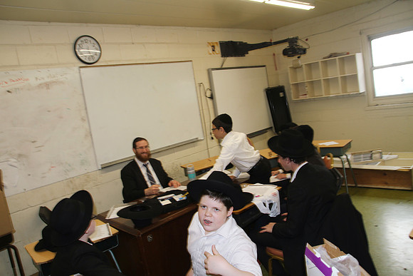 YeshivaTiferesTzviStudent-A021