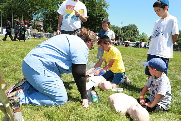 Refuah311HealthFair-C07