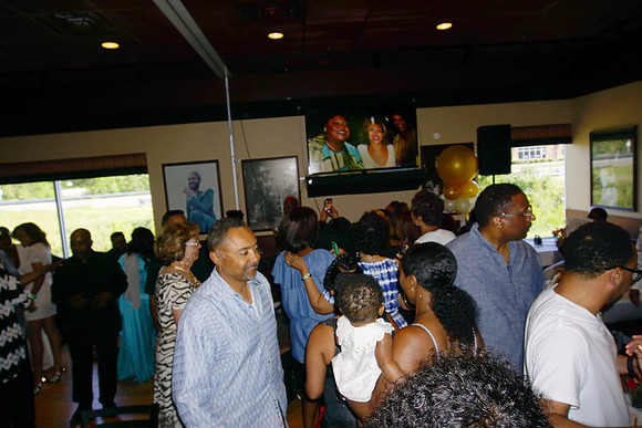DonnaLeak50thBDay-B019
