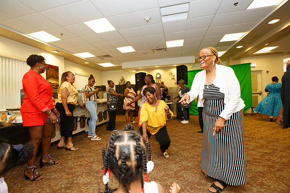 Hudson65thBDay-B087
