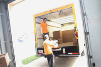 AgudahPesachFoodPantry-A16