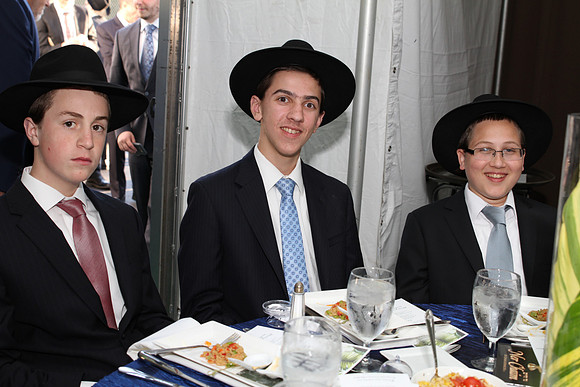YMHCTorahBanquet-B002