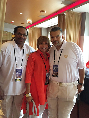 GuardsmenConvention-Selfies_K041