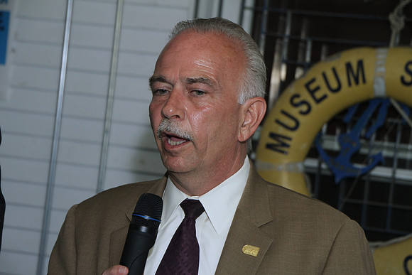 CBAMixNMingle2011-A10