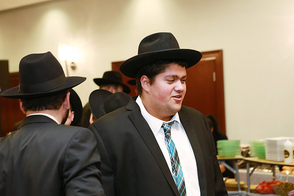 YeshivaDerechHatorah-B28