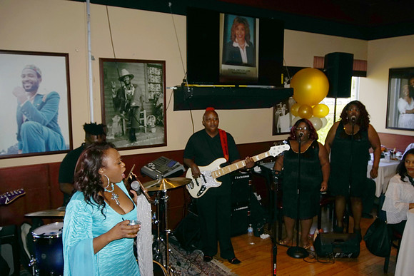 DonnaLeak50thBDay-B057