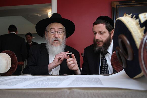 KhalChodorovTorah-A050