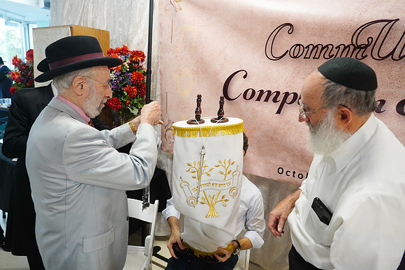 TorahDedicationEastLakeviewChabad-B042